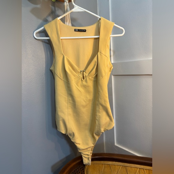 Zara Bodysuit - Picture 2 of 5